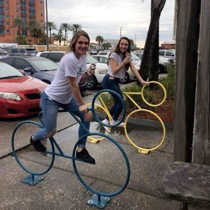 Meet your Posher, Kelly